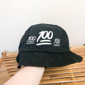 City Hunter 100 Black Bucket Hat